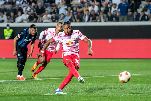  摩纳哥青训双星闪耀欧战赛场获赞  