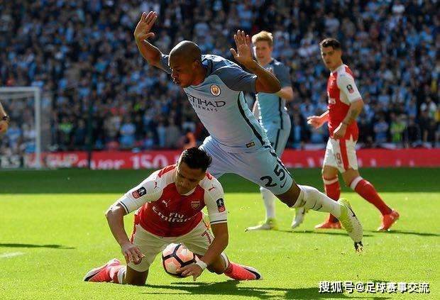  霍芬海姆主场崩盘，七分钟连丢三球  